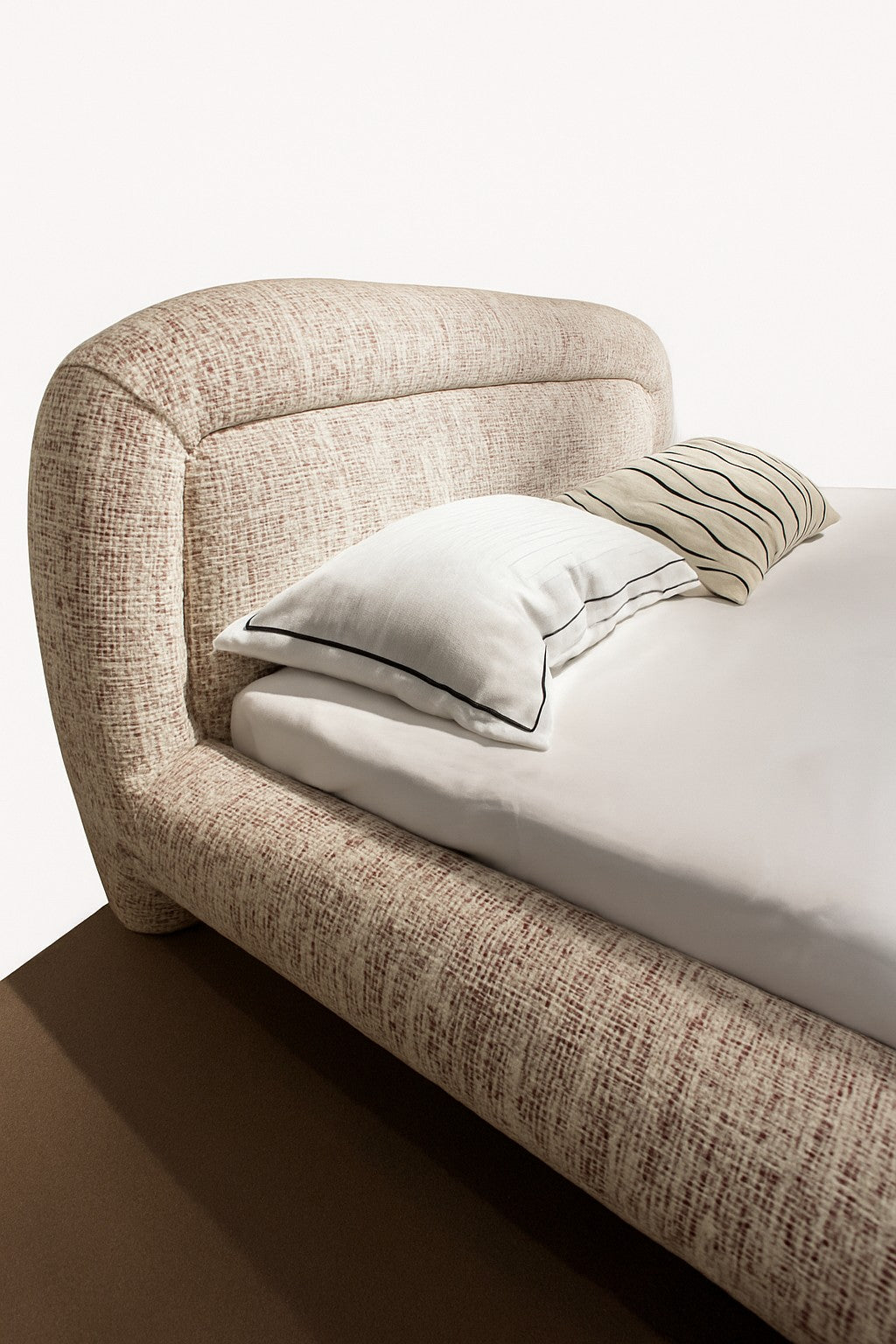 Sao Paolo- Luxury Upholstered Bed