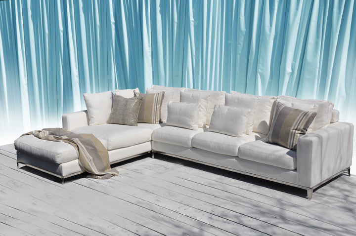 Maestro Sectional Sofa