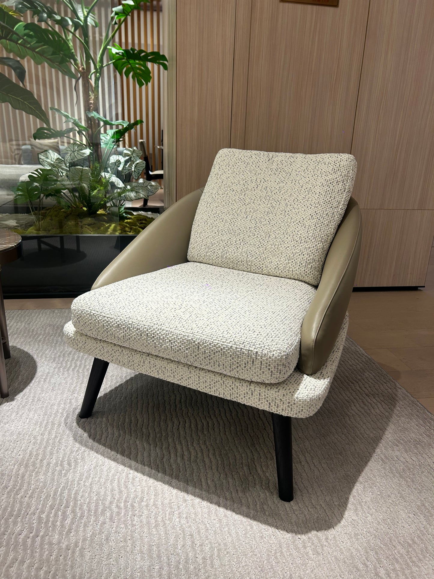 Stefan Armchair