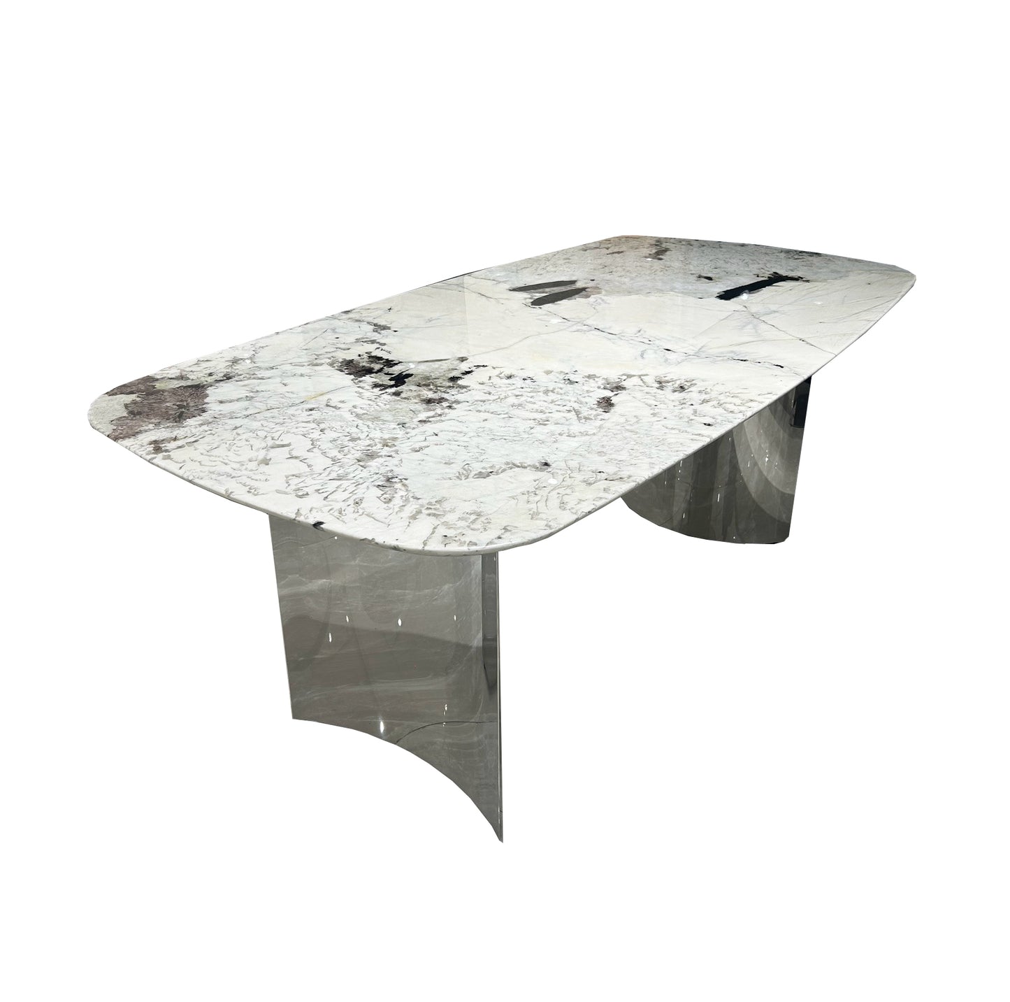 Maranthe dining table