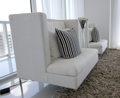 Grand Arm Chair