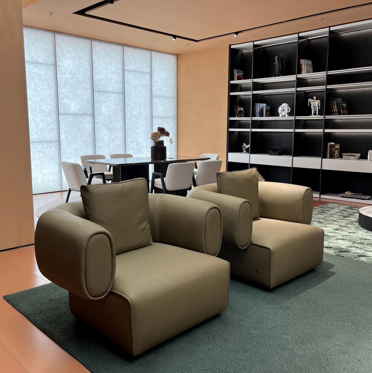 Phaidra armchair