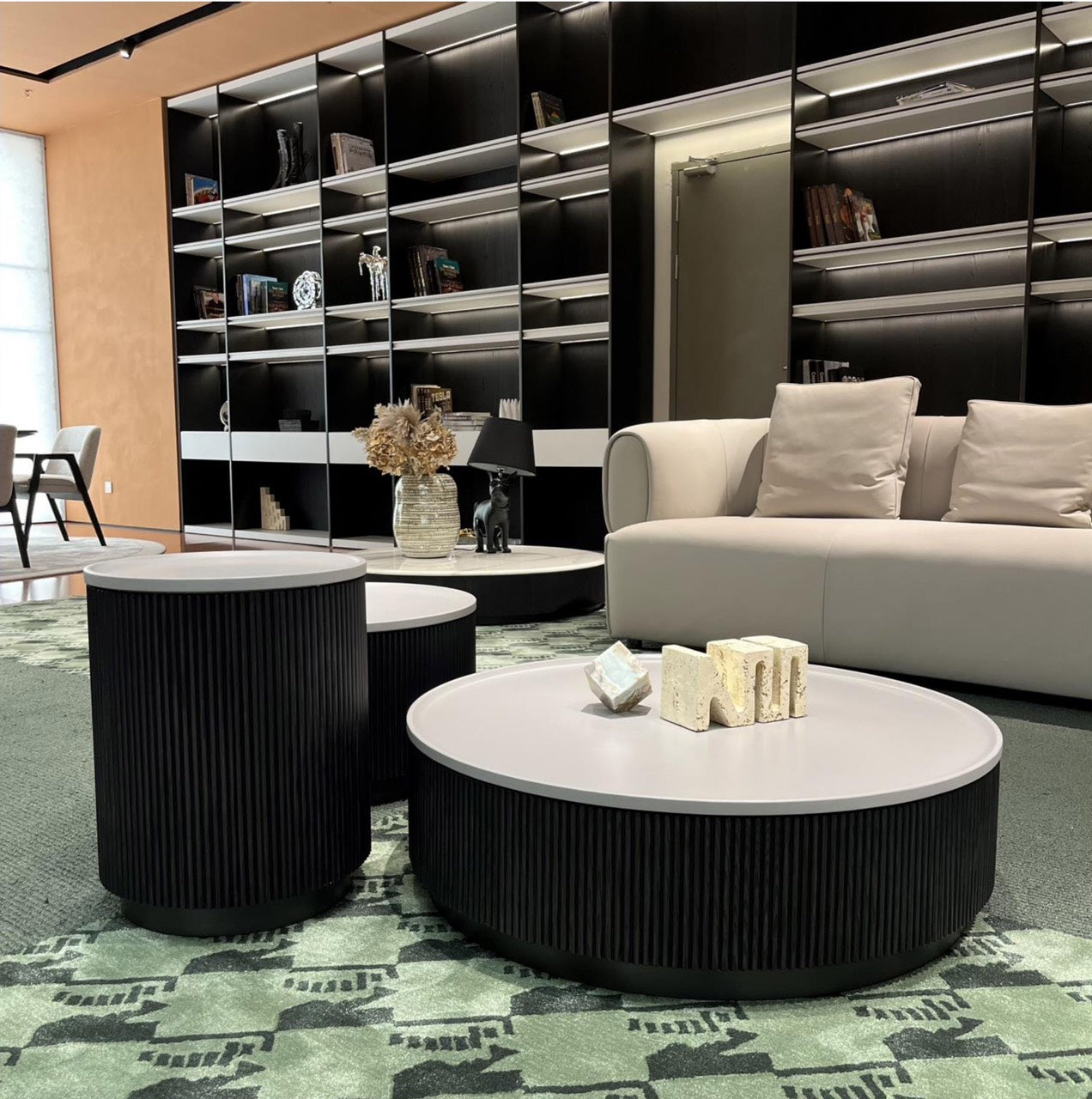 Phaidra sofa