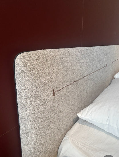 Agosta Bed