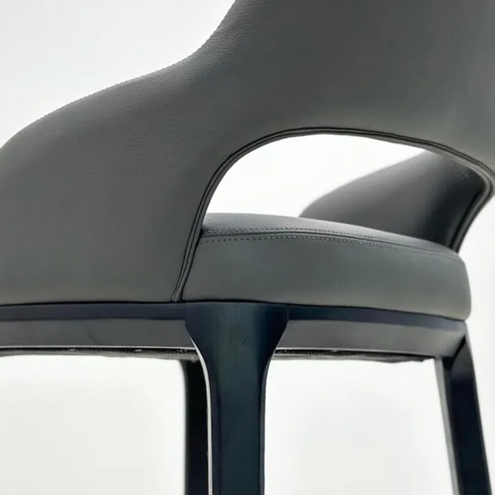 Enrica Stool