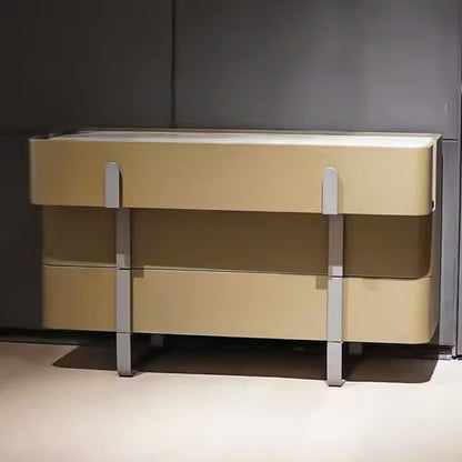 Lina Dresser